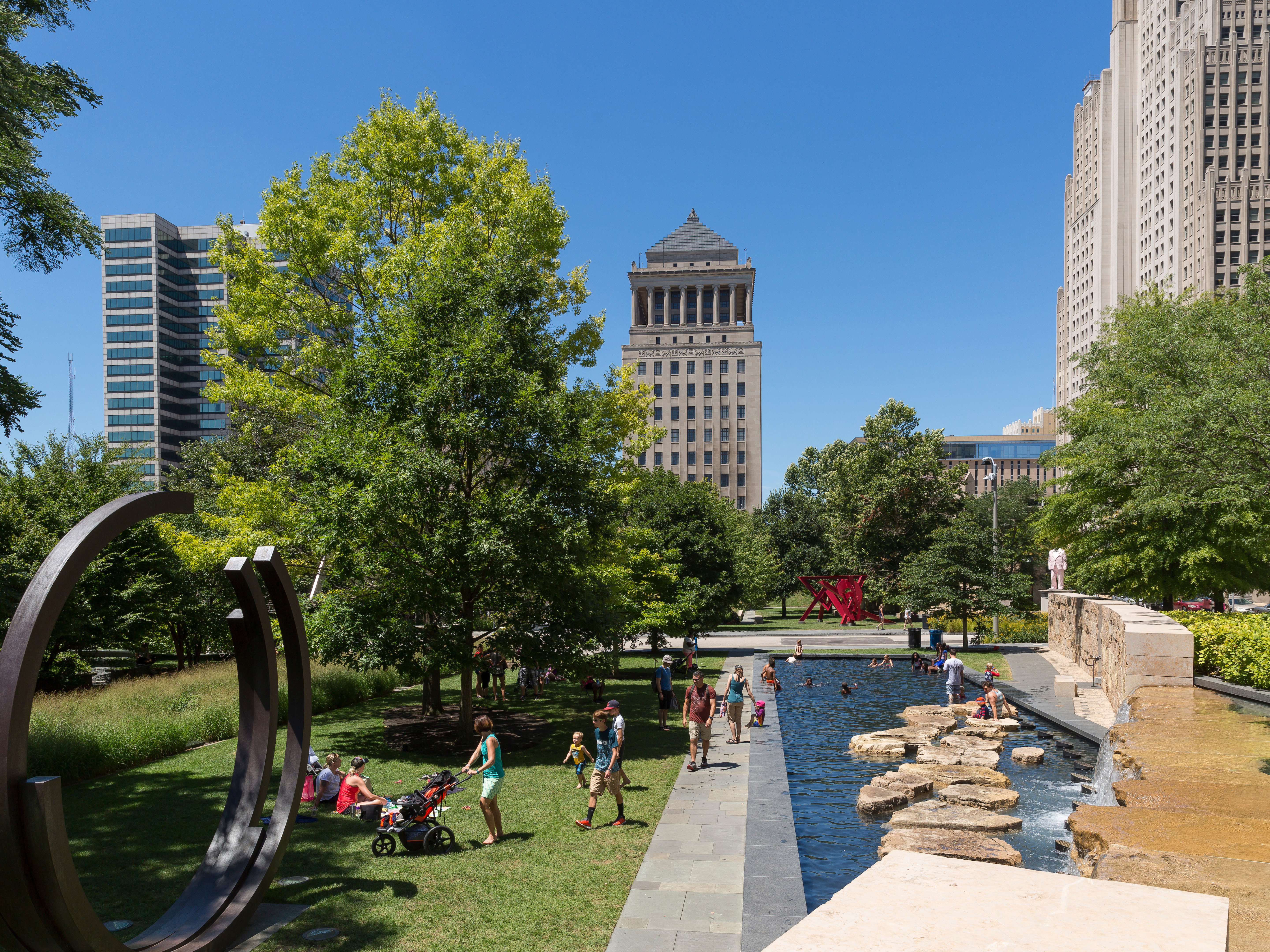 2009 — Citygarden opens